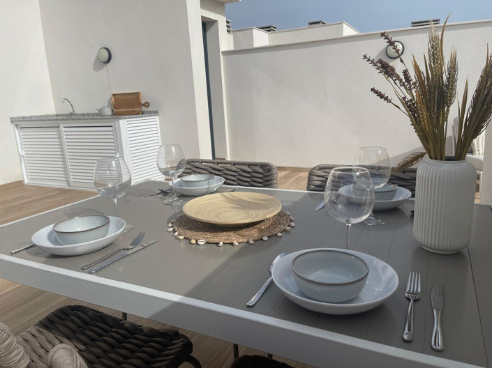 Image No.26-2 Bed Apartment for sale