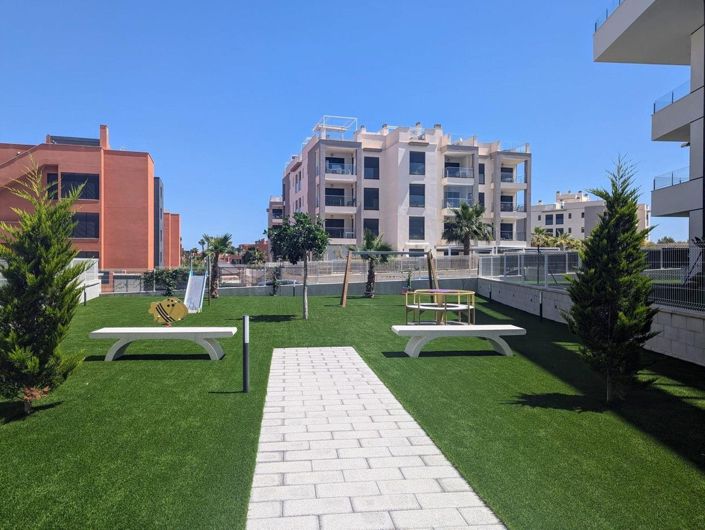 Image No.32-2 Bed Apartment for sale