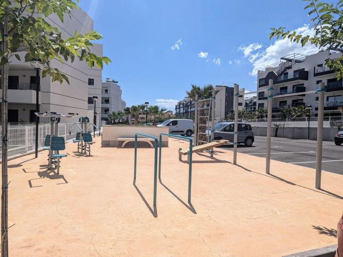 Image No.39-2 Bed Apartment for sale