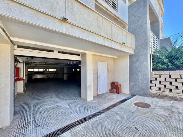 Image No.29-2 Bed Apartment for sale