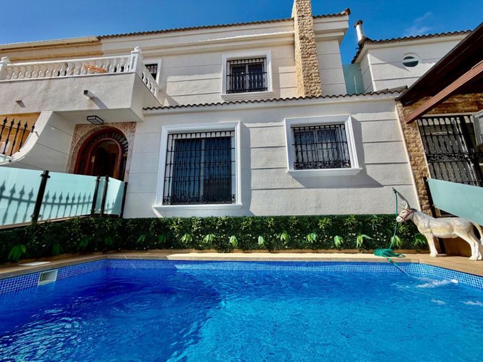Image No.40-Villa de 4 chambres à vendre à Orihuela Costa