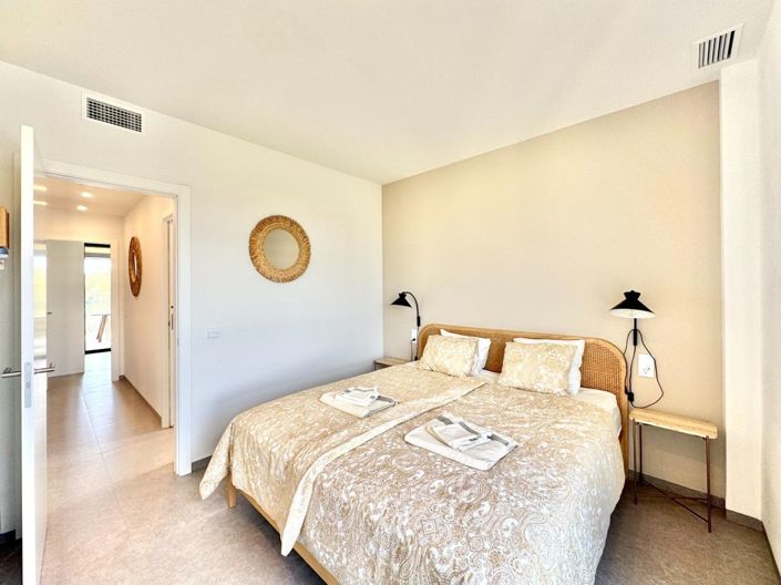 Image No.11-2 Bed Apartment for sale