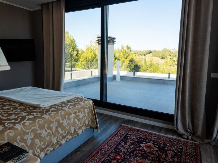 Image No.15-6 Bed Villa for sale