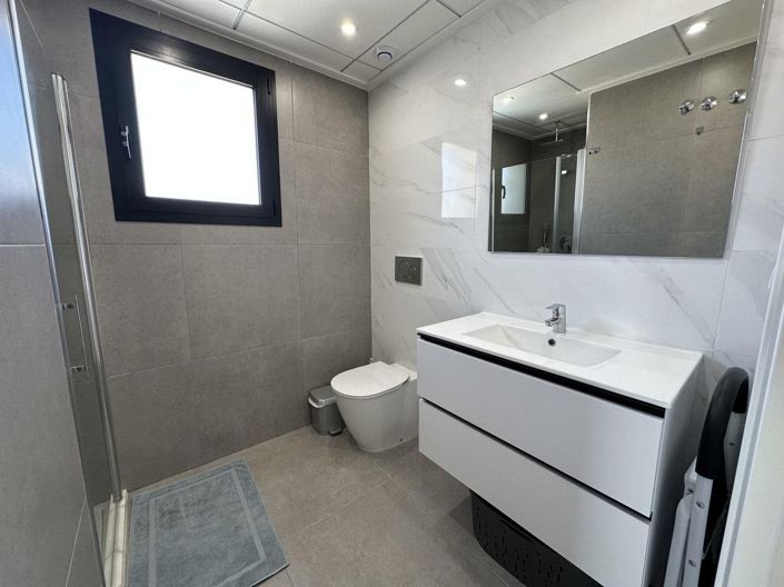 Image No.16-2 Bed Apartment for sale
