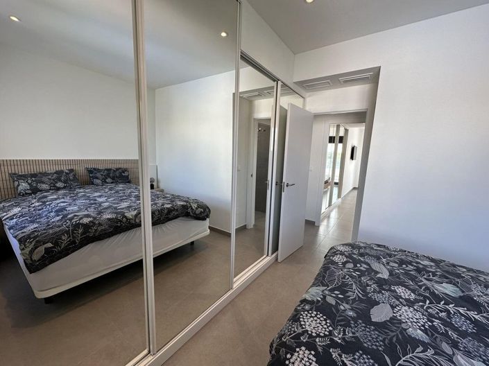 Image No.20-2 Bed Apartment for sale