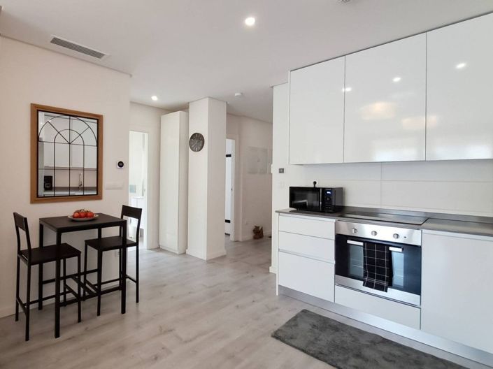 Image No.20-3 Bed Apartment for sale