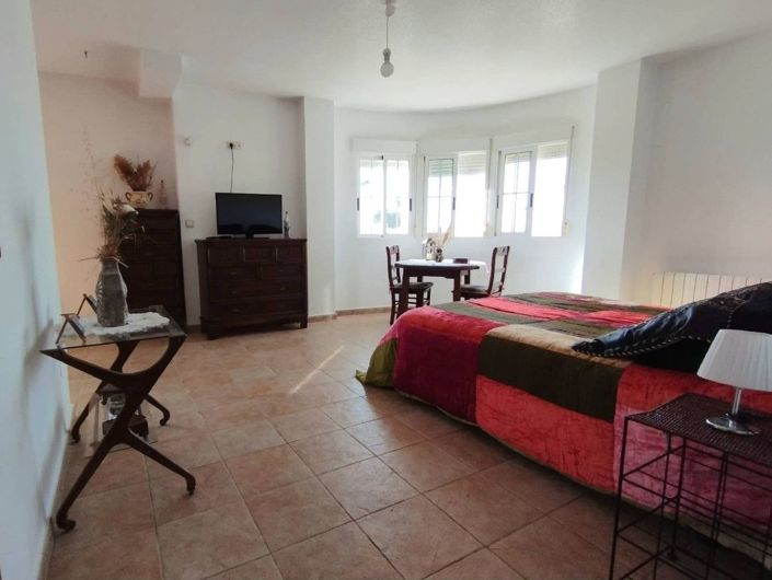 Image No.18-6 Bed Villa for sale