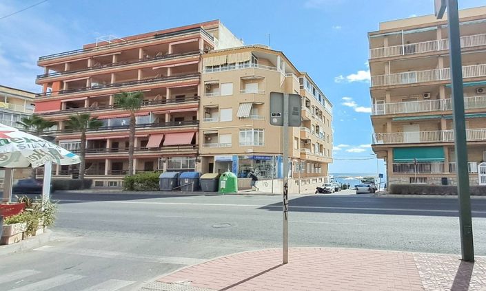 Image No.28-3 Bed Apartment for sale