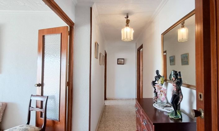 Image No.7-3 Bed Apartment for sale