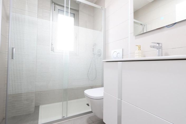 Image No.8-3 Bed Apartment for sale