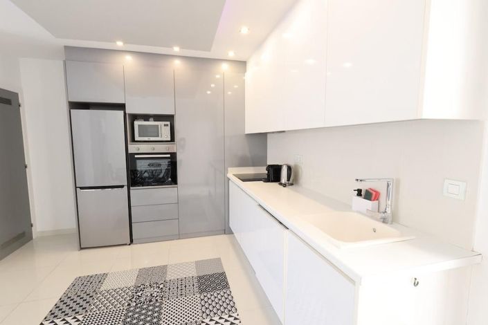 Image No.5-2 Bed Apartment for sale