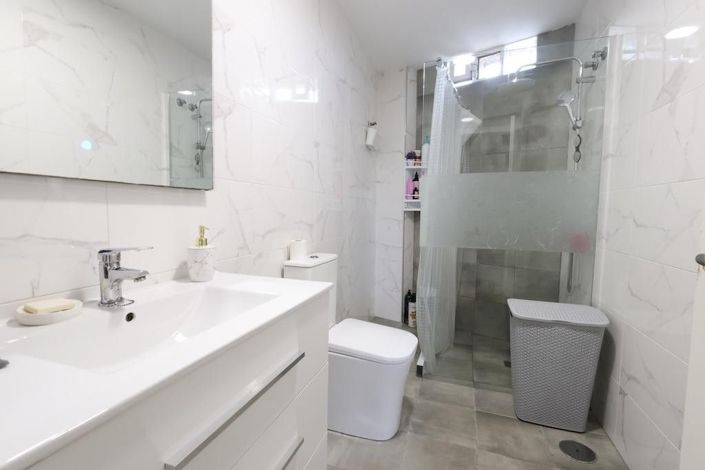 Image No.8-3 Bed Apartment for sale