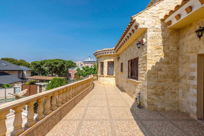 Image No.26-Villa de 4 chambres à vendre à Orihuela Costa