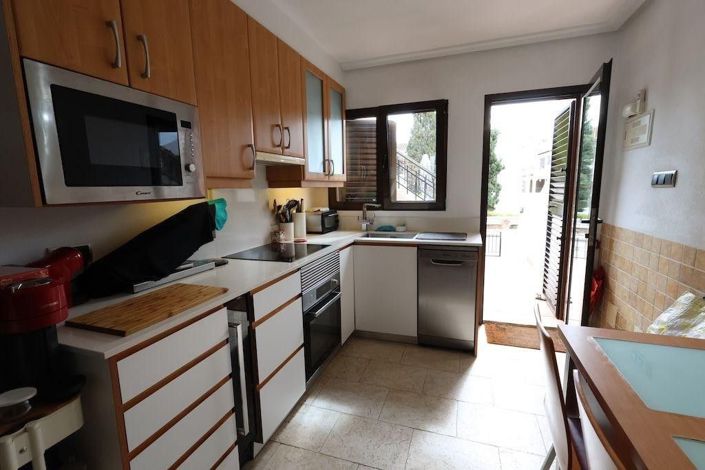 Image No.19-4 Bed Apartment for sale
