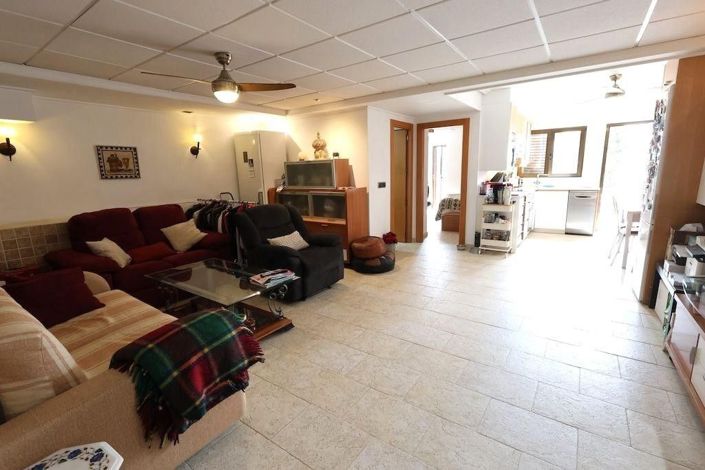 Image No.21-4 Bed Apartment for sale