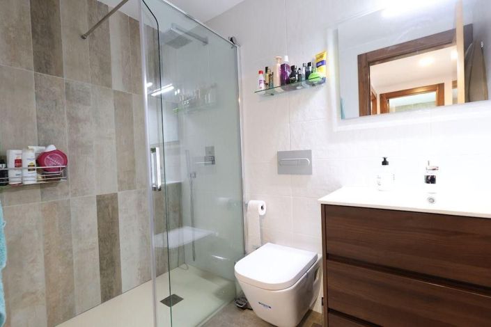 Image No.25-4 Bed Apartment for sale