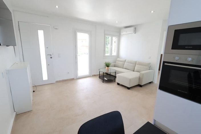 Image No.10-2 Bed Villa for sale