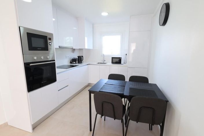 Image No.5-2 Bed Villa for sale