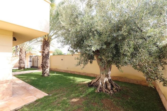 Image No.27-4 Bed Villa for sale