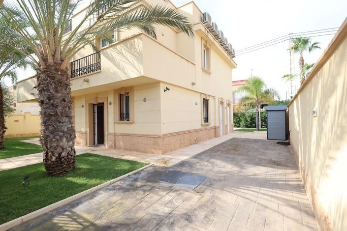 Image No.34-4 Bed Villa for sale