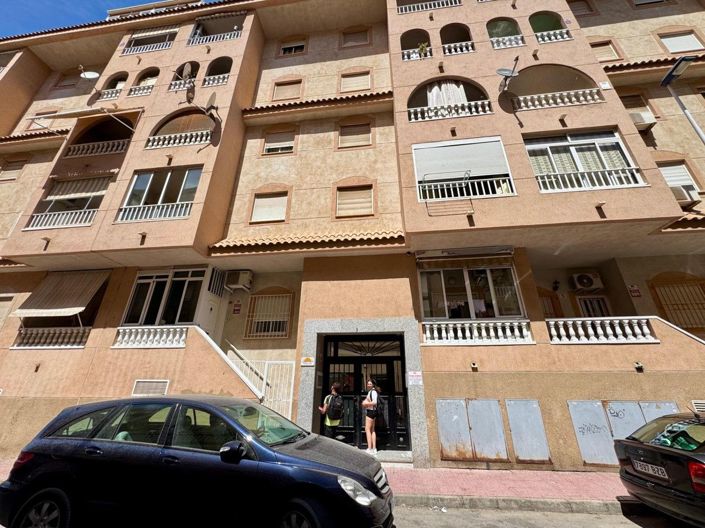 Image No.37-Appartement de 2 chambres à vendre à Torrevieja