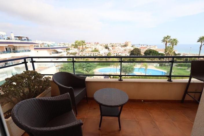 Image No.20-3 Bed Apartment for sale