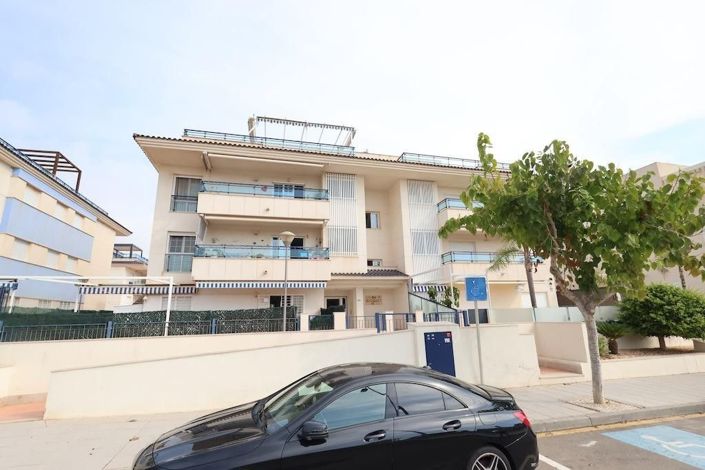 Image No.35-3 Bed Apartment for sale