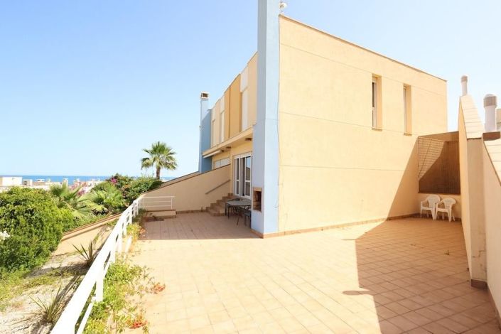 Image No.4-3 Bed House for sale
