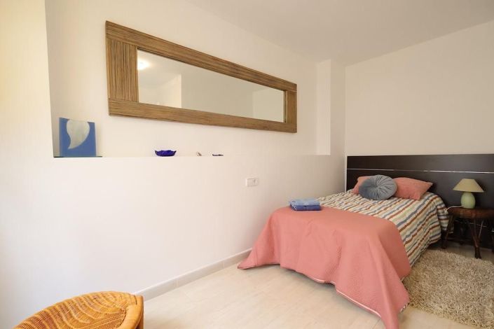 Image No.15-3 Bed Apartment for sale