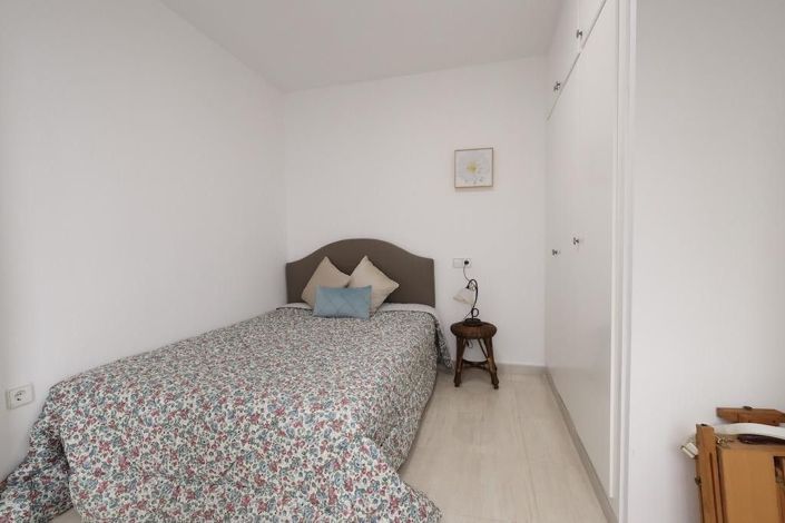 Image No.28-3 Bed Apartment for sale