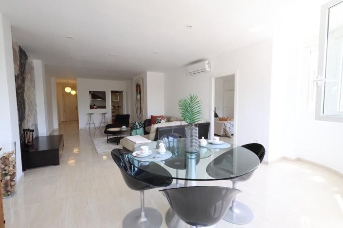 Image No.8-3 Bed Apartment for sale