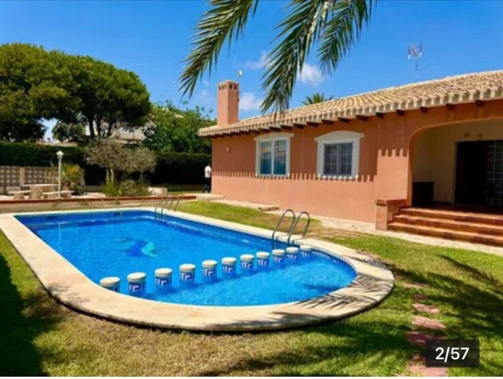 Image No.2-4 Bed Villa for sale