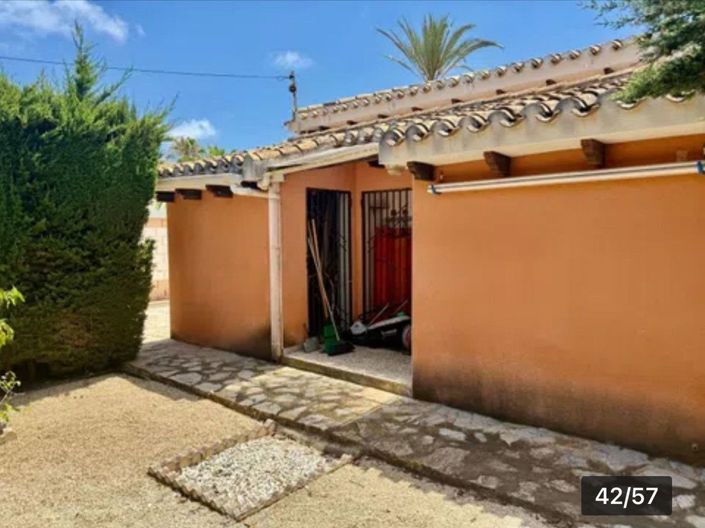 Image No.42-4 Bed Villa for sale