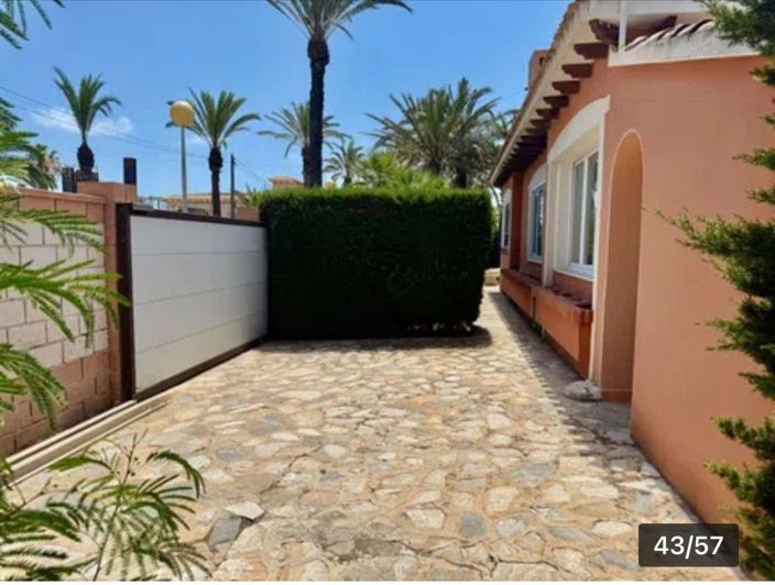 Image No.43-4 Bed Villa for sale