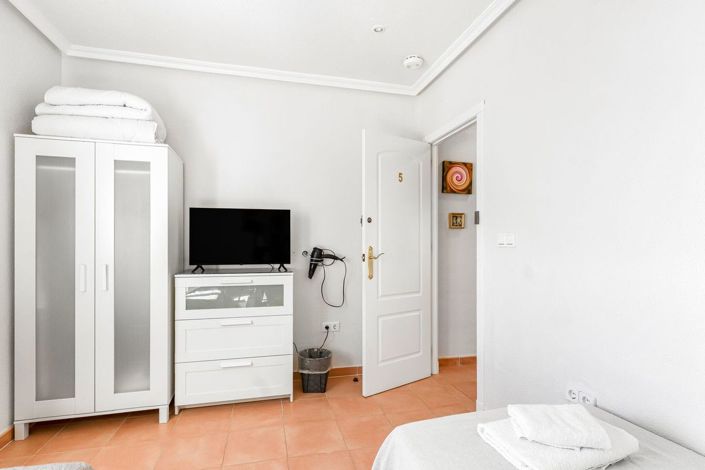 Image No.35-8 Bed Villa for sale
