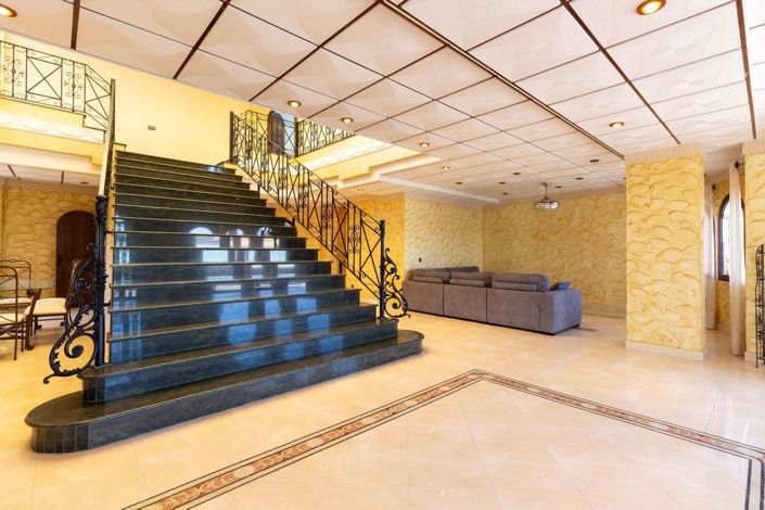 Image No.12-4 Bed Villa for sale