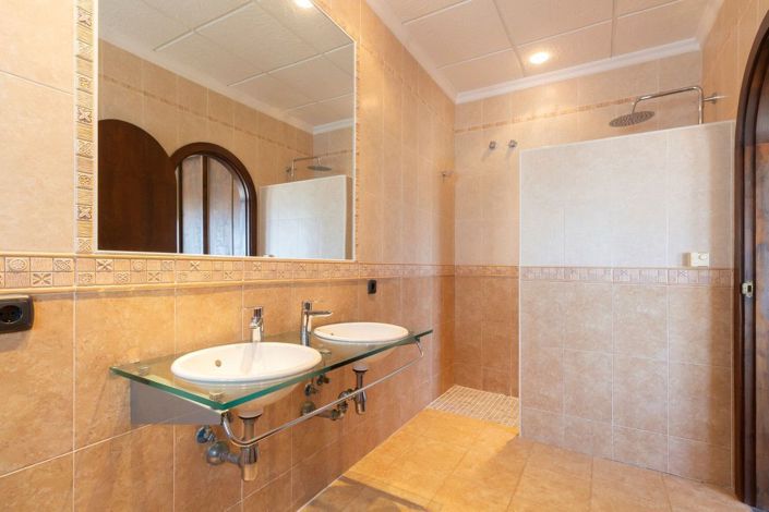 Image No.16-4 Bed Villa for sale