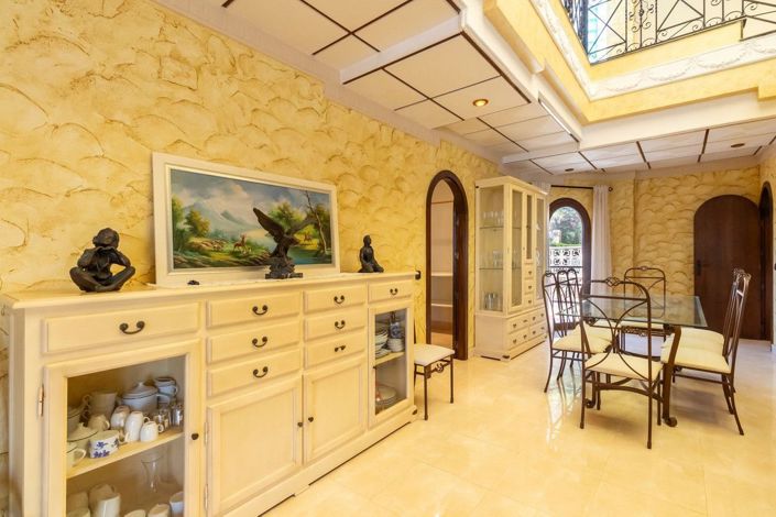Image No.6-4 Bed Villa for sale