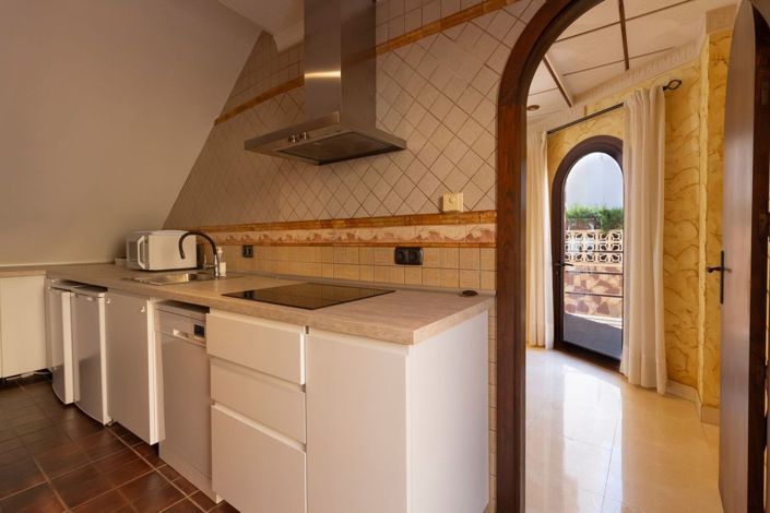 Image No.8-4 Bed Villa for sale