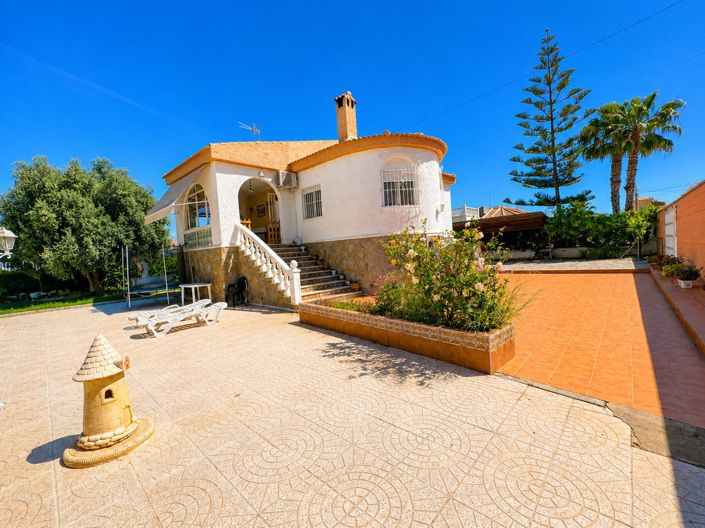 Image No.30-Villa de 5 chambres à vendre à Torrevieja