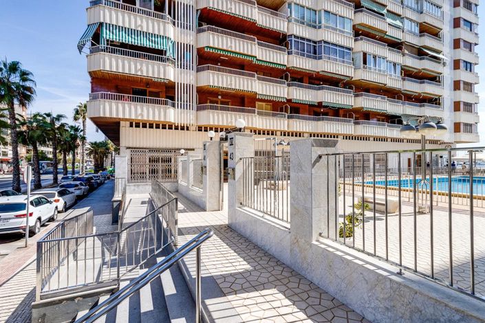 Image No.27-3 Bed Apartment for sale
