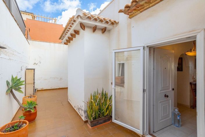 Image No.29-3 Bed House for sale