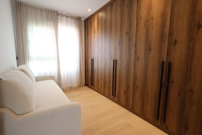 Image No.14-3 Bed Apartment for sale