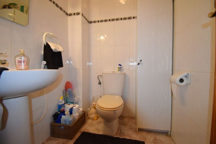 Image No.11-4 Bed House for sale