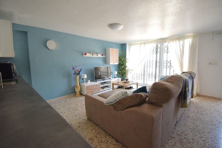 Image No.19-4 Bed House for sale