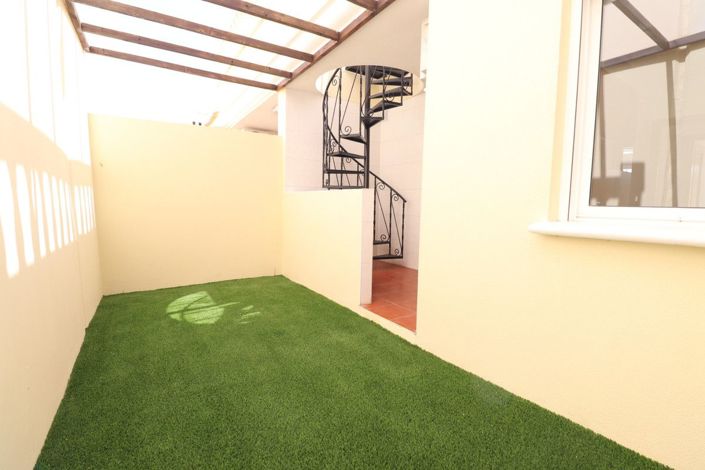 Image No.26-2 Bed Villa for sale