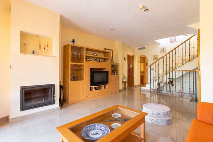 Image No.10-3 Bed Villa for sale