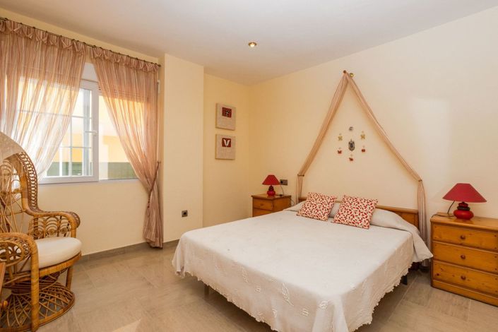 Image No.13-3 Bed Villa for sale