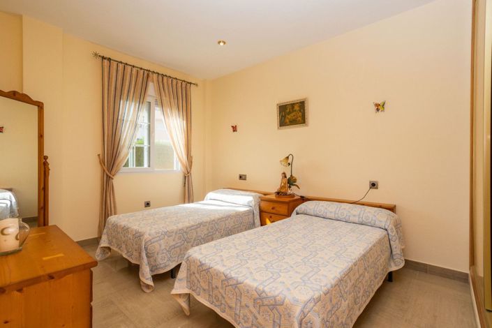 Image No.17-3 Bed Villa for sale