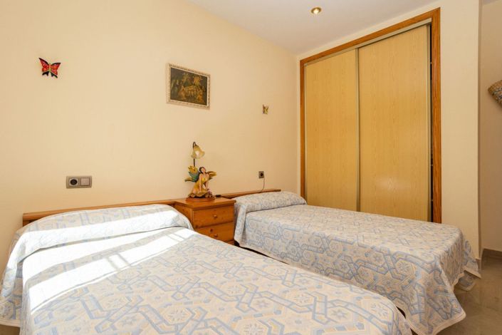 Image No.18-3 Bed Villa for sale